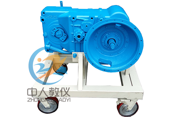 拖拉機(jī)變速箱拆裝實(shí)訓(xùn)臺